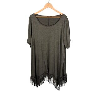 Bloomchic Tunic Top Fringe Hem Plus Size 22-24 Gray Short Sleeve Boho‎ Hippie